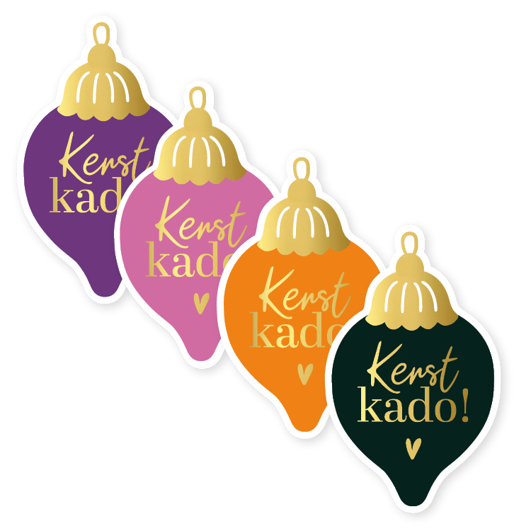 inpakkenisleuk-stickers-38x63mm-kerst-kado-kerstbal-4-varianten Kado Stickers | Kerst kado kerstbal vorm (12 stuks) - Afbeelding 1