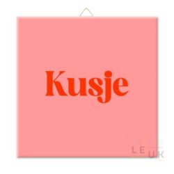 WOONDECO | Tegeltje - Kusje Roze met Rood